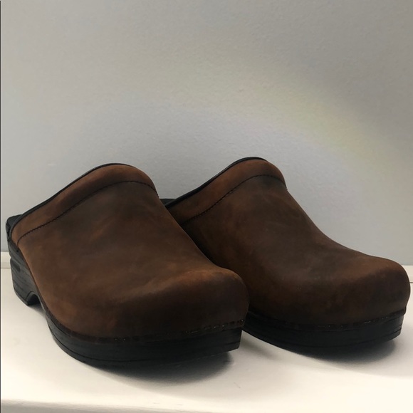 dansko shoes clogs